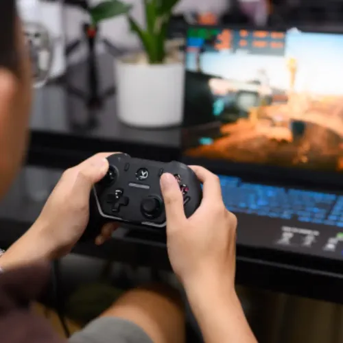 Rapoo V610M Multi-Mode Vibration Gamepad — image 4 of 4