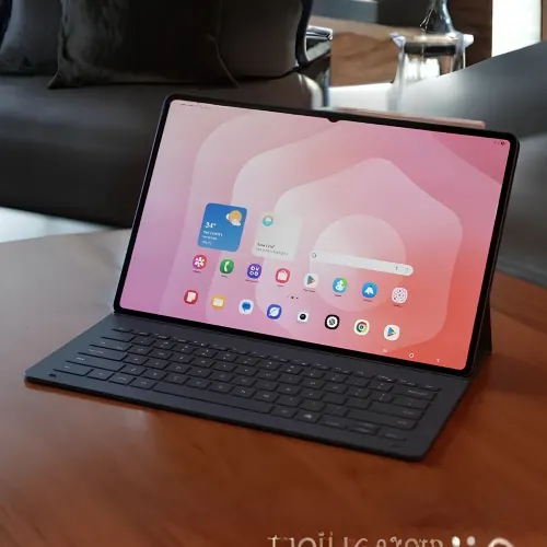Samsung Galaxy Tab S11 Ultra with Keyboard — image 4 of 7